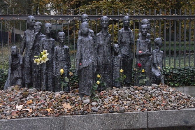 The Jewish Private Tour - A journey into the Jewish past of Berlin with N. Jacob - How the Experience Flows and What You’ll Gain