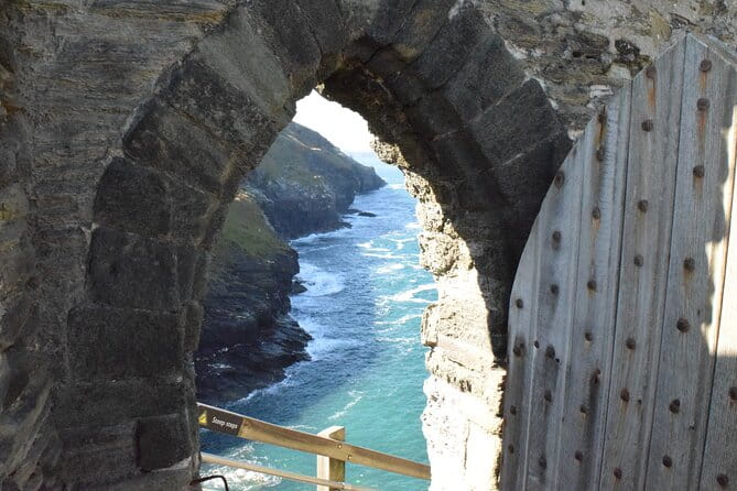 The Legend of King Arthur - Exploring Cornwall’s Legendary Sites: A Deep Dive