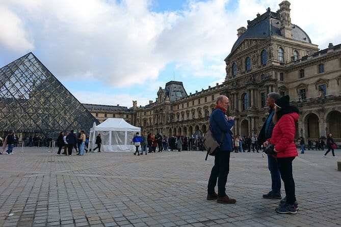 The Louvre for the first time. A Private Guided Tour - Practical Tips and Logistics