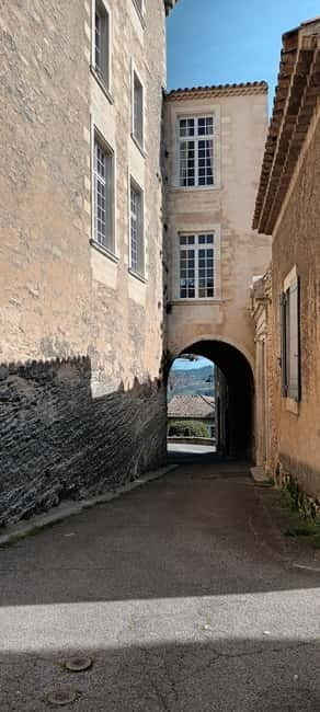 The Luberon: Visit the hilltop villages by electric bike - Frequently Asked Questions