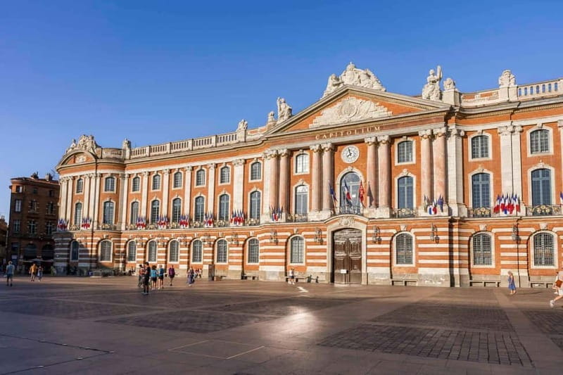 The main monuments of Toulouse - guided walking tour in Italian - Key Points / Takeaways