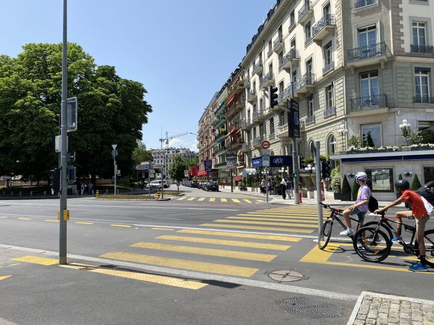 The Many Faces of Geneva: Self-Guided Audio City Tour - Palace of Justice