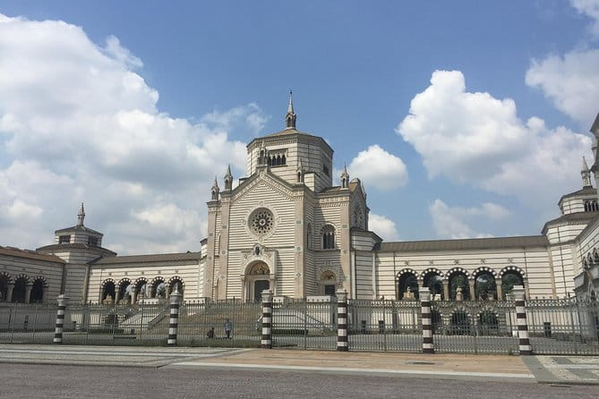 The Monumental Cemetery of Milan: discover the unexpected - FAQ