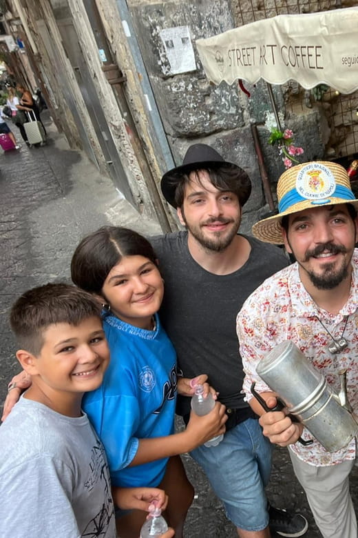 The Neapolitan People, culture, history and folklore - Exploring Naples’ Spanish Quarters: A Guide to the Real City