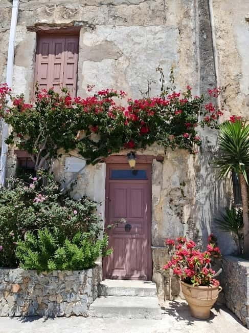 The selective food tour Feel like local from Heraklion - The Scenic Villages and Authentic Atmosphere