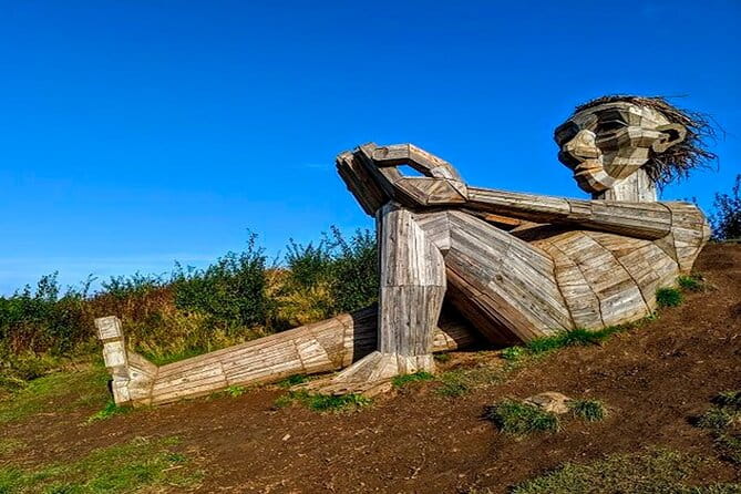 The Six Forgotten Giants Trolls Hunt with Minibus - The Experience in Detail