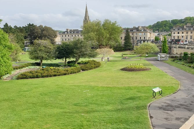 The Splendour of Georgian and Victorian Era Bath: A Self-Guided Audio Tour - Who Will Love This Tour?
