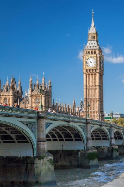 The Temple District: Walking In-App Audio Tour in London - Exploring the Embankment Gardens