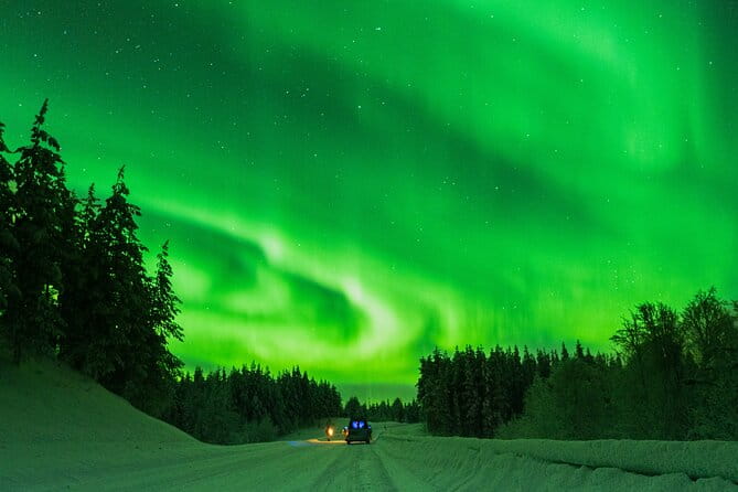 The Ultimate Guaranteed Aurora Hunt - Entering the World of the Ultimate Aurora Hunt in Rovaniemi