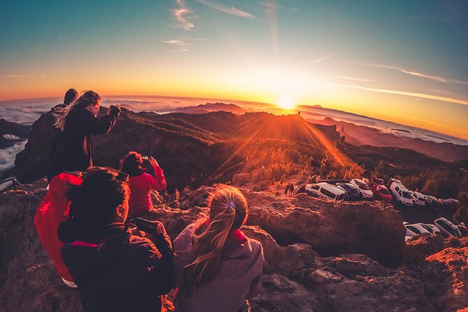 The Volcano Heart Tour: Hiking, Tasting and Sunset Experience - Key Points