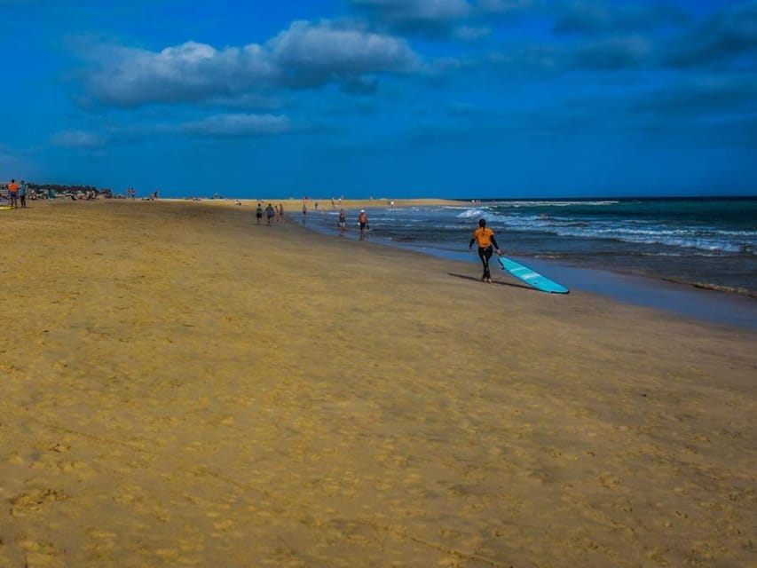 The Wall: Surf Courses for All Levels - Scenic Beach Location