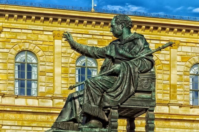 The Wittelsbach Trail: A Private Tour of Munich's Royal History - Main Squares and Civic Power