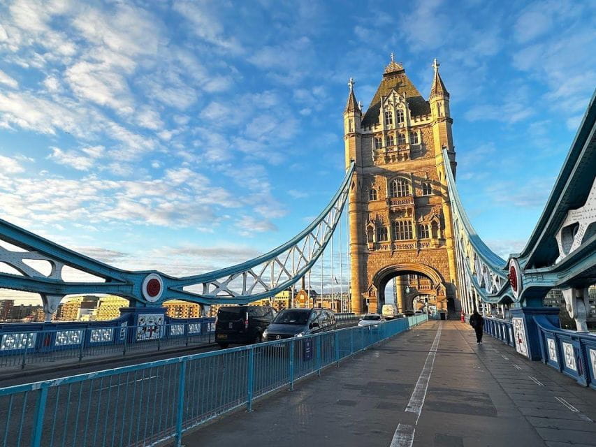 Theatrical Trails:A Self-Guided Audio Tour of the South Bank - Chaucers Pilgrims Way