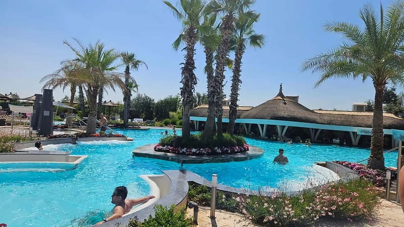 Therme:Spa Day at the biggest oasis of RelaxationBucharest - Price and Logistics