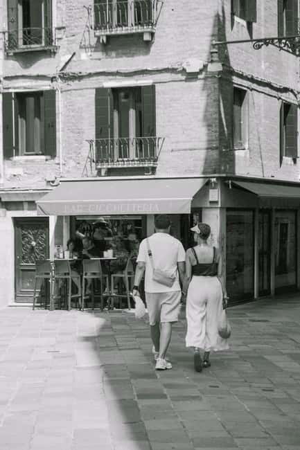 Thessaloniki: Photoshoot with a Private Photographer - Exploring Thessaloniki Through the Lens