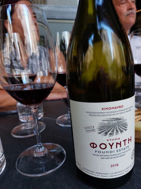 Thessaloniki: Small-Group Wine Tasting Tour with Appetizers - Why the Guides Truly Enhance the Experience