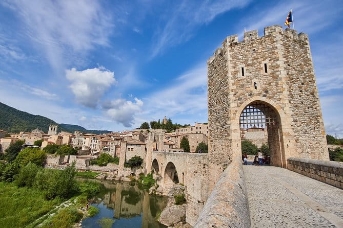 Three Medieval Gems & Local Lunch All Inclusive Private Tour - An In-Depth Look at the Tour Experience