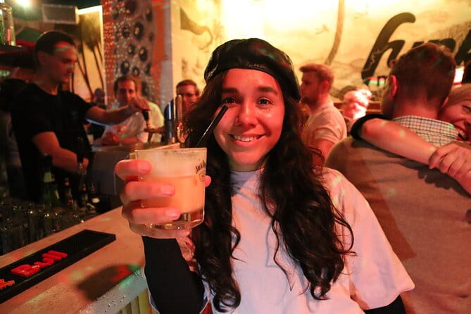 Thursday Night Pub Crawl for Professionals in Vienna, Austria - Exploring Vienna’s Nightlife with a Professional Twist