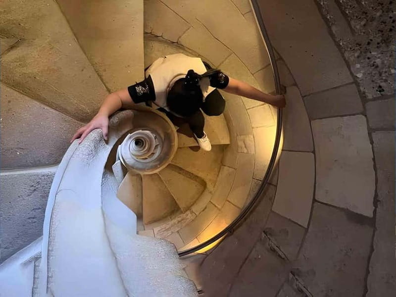 Tickets & Towers: Lights & Shadows of the Sagrada Familia - Key points / Takeaways