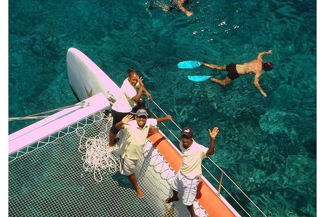 Tip Top Catamaran - Onboard Amenities