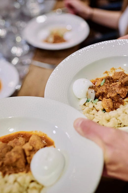 Tipsy Guided Food Tour with Drinks Included in Budapest - Discovering Budapest’s Flavors and Neighborhoods