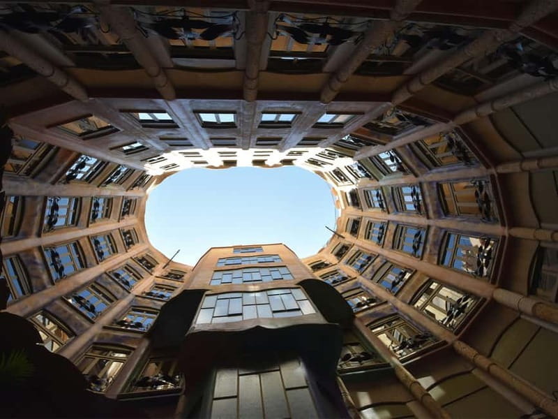 Tiquets & Guide: Lights and shadows of the Casa Milà - Antoni Gaudí - Barcelona - Who This Tour Is Best For