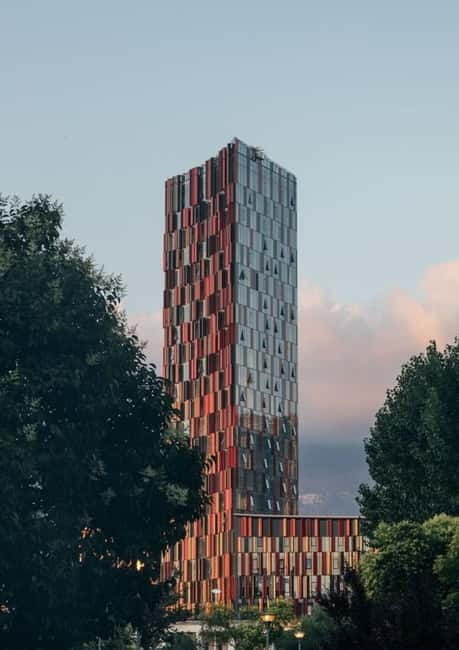 Tirana: Guided Walking Tour - The Cultural and Religious Landmarks