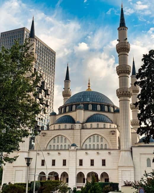 Tirana Walking Tour & Dajti Mountain with Cable Car Included - Key Points / Takeaways