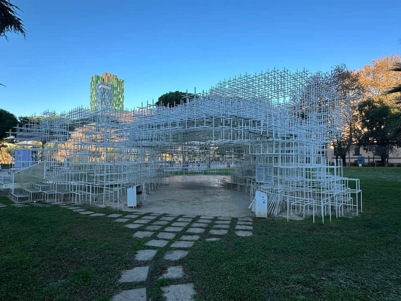 Tirana: Walking Tour through Attractions of Historic Center - Exploring Tirana in Two Hours: The Essential Walk