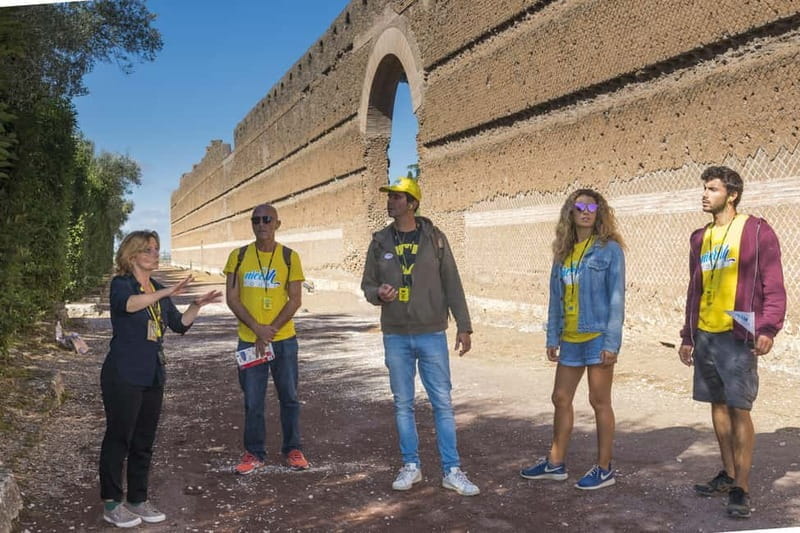 Tivoli: Villa d'Este Guided Tour - Entering Villa dEste: A Close-Up Look at the Gardens and Interiors