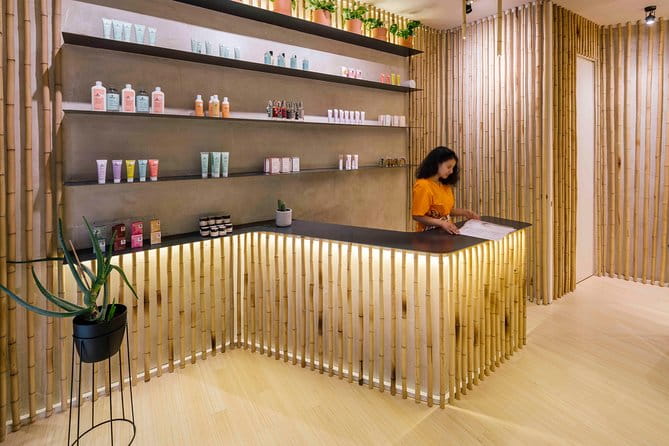 To sweat Madrid toxins in Hammam and enjoy the best couple massage downtown - Key Points / Takeaways