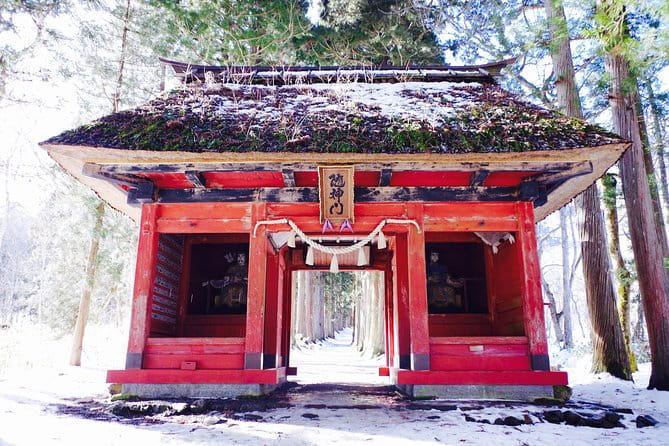 Togakushi Shrine Hiking Trails Tour With Soba in Nagano - Meeting Point and Transportation Details