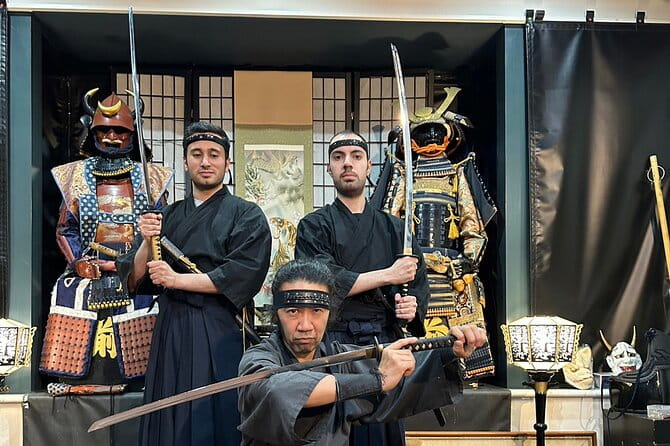 Tokyo: 60-min Samurai & Ninja Hands-on Seminar for History Lovers - Discovering the Ninja Philosophy of Ku