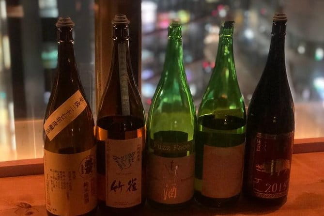 Tokyo Bar Hopping Night Tour in Shinjuku - Taking in Local Culture and Etiquette