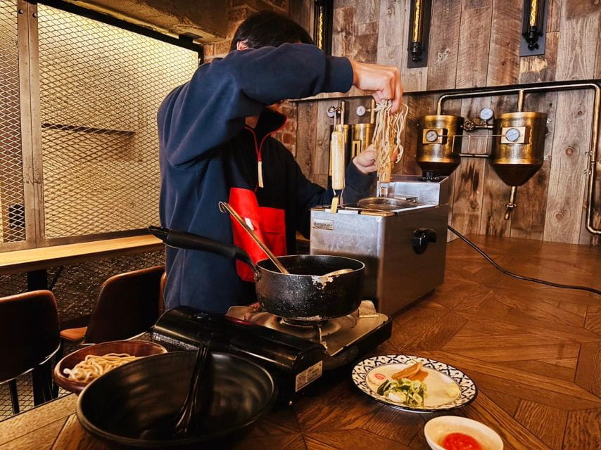 Tokyo: Easy Ramen Cooking Experience in Kabukicho, Shinjuku - Additional Notes