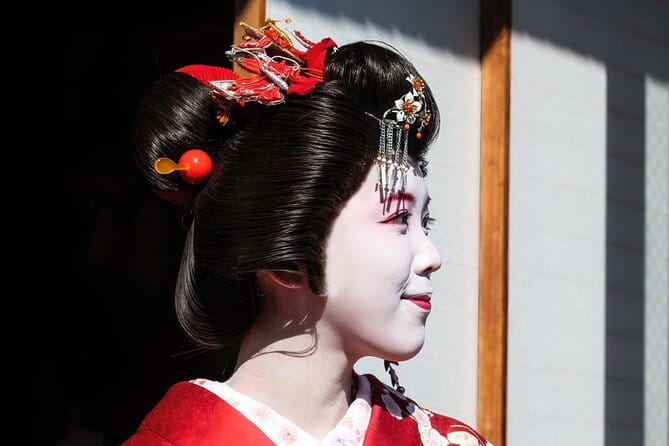 Tokyo Geisha Experience and Sake Drinking Tour - Meeting and Arrival Details