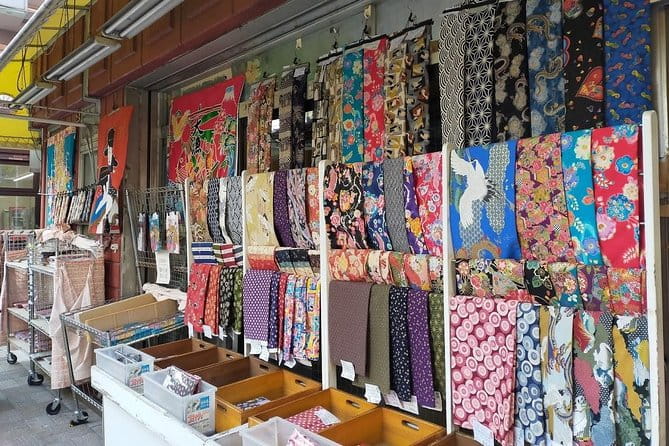 Tokyo Highlights, Asakusa, Ueno, Yanaka Walking - Meeting and Pickup