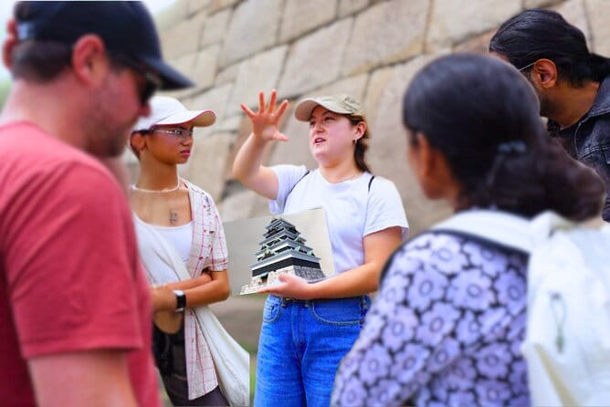 Tokyo: Imperial Palace Shogun Historical Walking Tour - Exploring the Imperial Palace Grounds