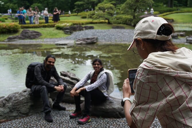 Tokyo: Imperial Palace Shogun Historical Walking Tour - Optimal Photo Opportunities