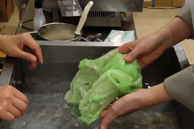 Tokyo Kanamachi Pachinko Experience - Accessibility and Participation Guidelines