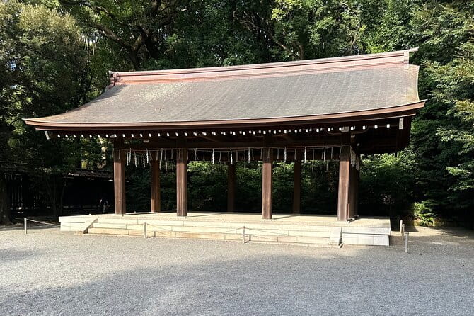 Tokyo Morning Tour: Asakusa, Meiji Shrine and Tsukiji Fish Market - Discovering the Tsukiji Fish Market: A Culinary Wonderland