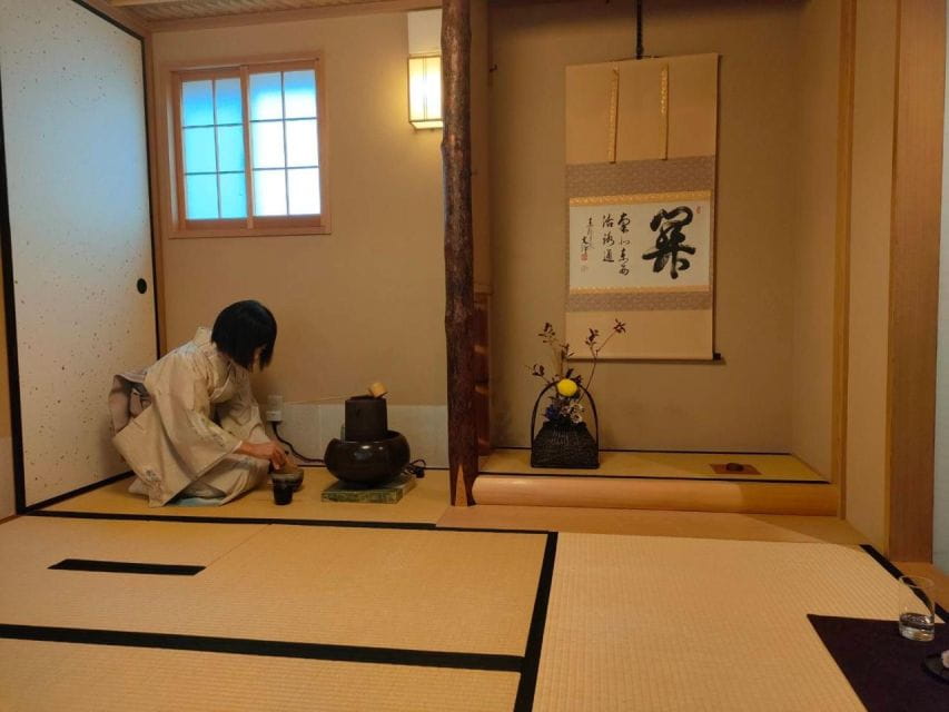 Tokyo Old Town Nostalgia Food Tour Of Yanaka Ginza - Key Points