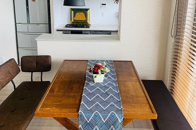 Tokyo Onigiri & Tonjiru Leaning Experience+ Grocery Store Tour - The Cultural Significance of Onigiri and Tonjiru