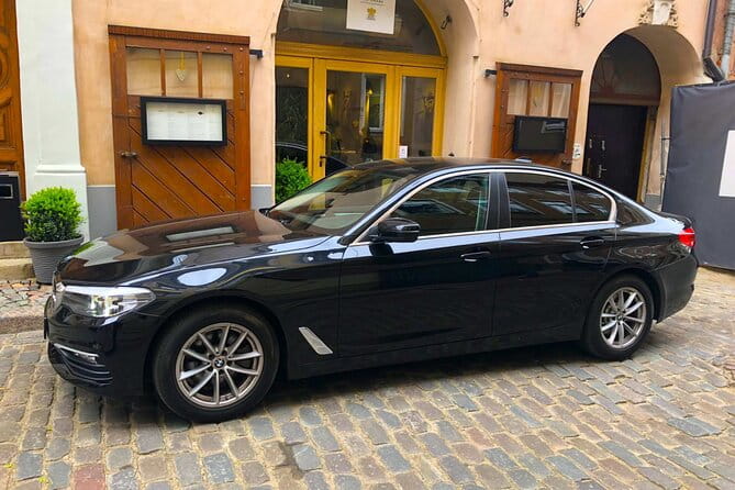 Tokyo: Private Transfer From Narita Airport (NRT) to Tokyo - Key Points