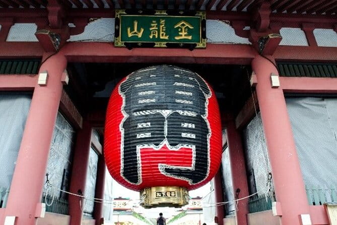 Tokyo Private Walk and Eat Tour With Local Guide - Key Points