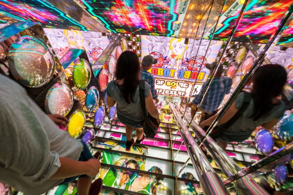 Tokyo: Samurai Show Ticket With 2 Drinks - Show Experience