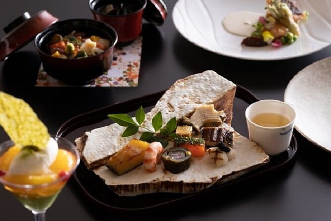 Tokyo Sannomaru Shozokan Museum and Hotel Dinner - Dinner at the Hotel