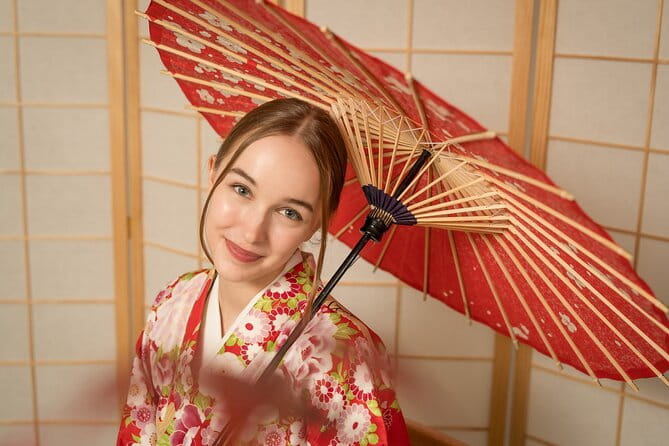 Tokyo, Shibuya: Pro Photography in KIMONO / English-friendly - Kimono Rental and Accessories
