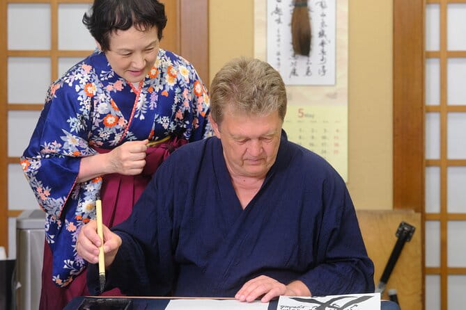 Tokyo Shinagawa Experience Calligraphy Wearing a Kimono or Samue - Participant Information