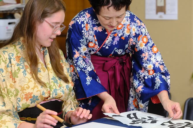 Tokyo Shinagawa Experience Calligraphy Wearing a Kimono or Samue - Inclusions